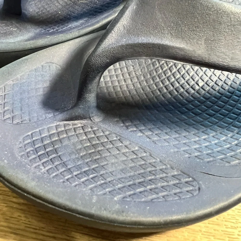 Oofos Blue Sandal- M-9‎ W-11